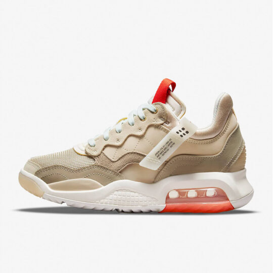 Women's sneaker